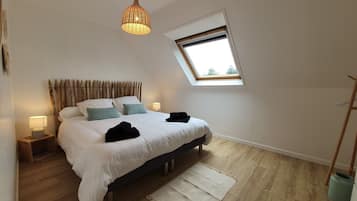 6 Schlafzimmer, Bügeleisen/Bügelbrett, WLAN