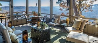 Eagle's Point - Sleeps 12 with an incredible view!