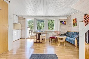 Cabaña estándar | Decoración individual, mobiliario individual, wifi gratis y ropa de cama
