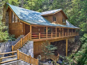 小屋 (Black Bear Lodge) | 外觀