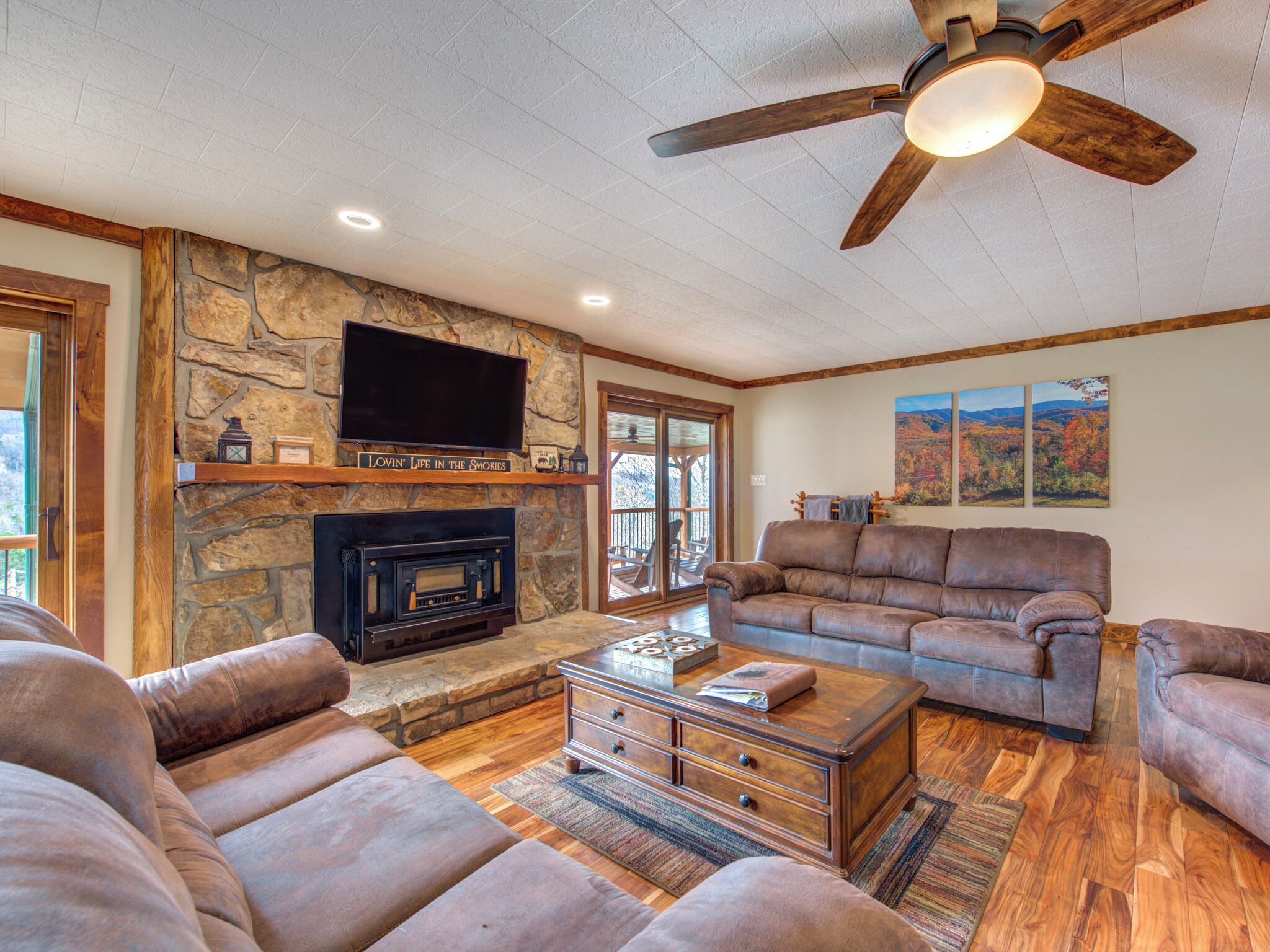 Studio (3 Bedrooms) | Property amenity