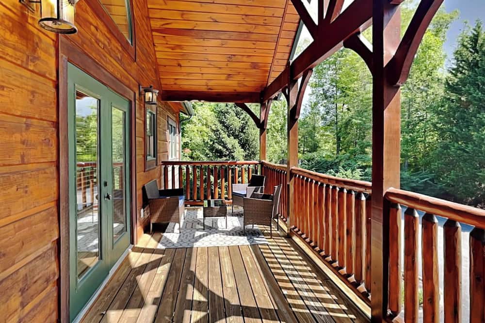 Big Sky Lodge II by Jackson Mountain Rentals