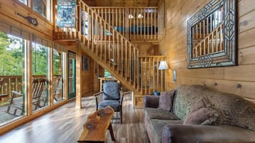 Studio (1 Bedroom) | Property amenity