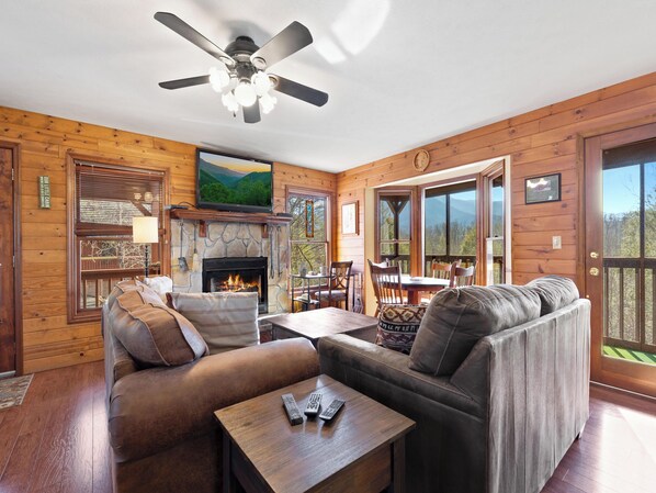 Studio (2 Bedrooms) | Property amenity