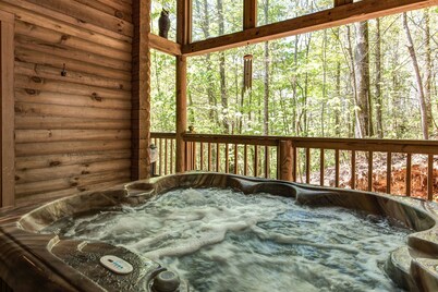 Fawn Cabin by Jackson Mountain Rentals