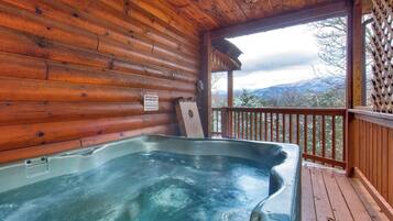 Studio (2 Bedrooms) | Property amenity