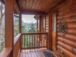 Studio (2 Bedrooms) | Property amenity - Dew South by Jackson Mountain Rentals (Gatlinburg)