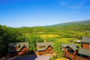 Studio (3 Bedrooms) | Property amenity - Misty Mountain Hideaway by Vtrips (Sevierville)