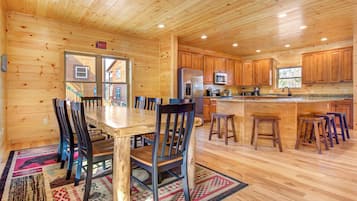 Studio (5 Bedrooms) | Property amenity