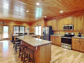 Studio (5 Bedrooms) | Miscellaneous