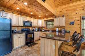 Studio (4 Bedrooms) | Property amenity