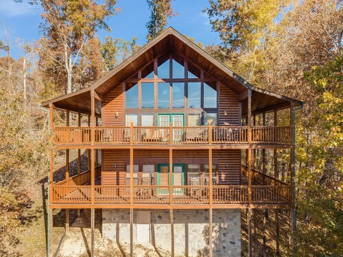 Bear Hunter by Jackson Mountain Rentals