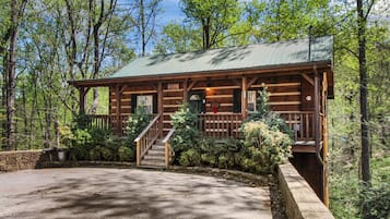 Studio (2 Bedrooms) | Property amenity