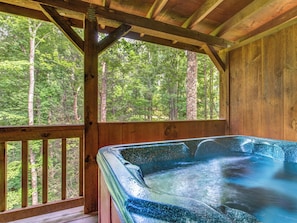 Studio (2 Bedrooms) | Property amenity