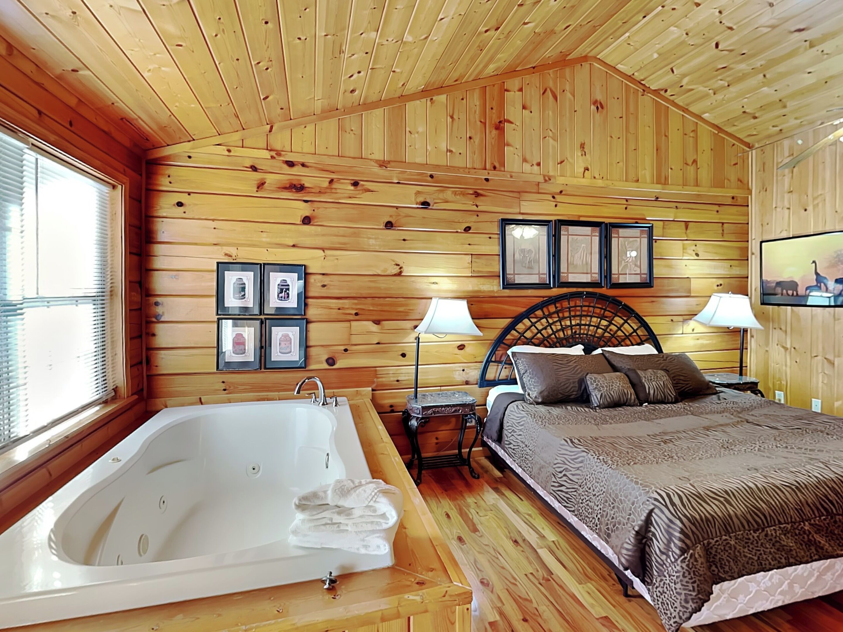 Studio (1 Bedroom) | Property amenity