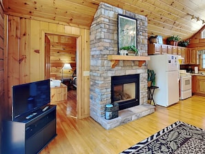 Studio (1 Bedroom) | Property amenity - African Safari by Jackson Mountain Rentals (Sevierville)