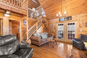 Studio (2 Bedrooms) | Property amenity