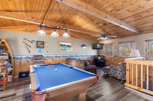 Studio (2 Bedrooms) | Property amenity