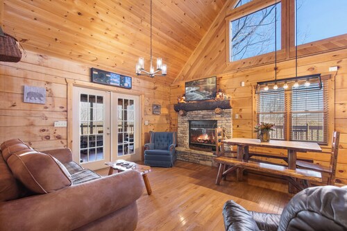 Huckleberry Ridge by Jackson Mountain Rentals