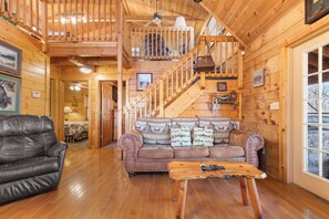 Studio (2 Bedrooms) | Property amenity