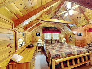 Studio (3 Bedrooms) | 3 bedrooms, individually decorated, individually furnished - Return To Me (Sevierville)