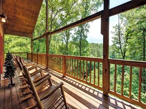 Studio (3 Bedrooms) | Property amenity - Our Mountain Getaway by Jackson Mountain Rentals (Sevierville)