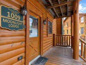 Studio (Multiple Bedrooms) | Property amenity