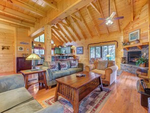 Studio (3 Bedrooms) | Property amenity