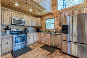 Studio (4 Bedrooms) | Property amenity - Rocky Top Lookout by Jackson Mountain Rentals (Gatlinburg)