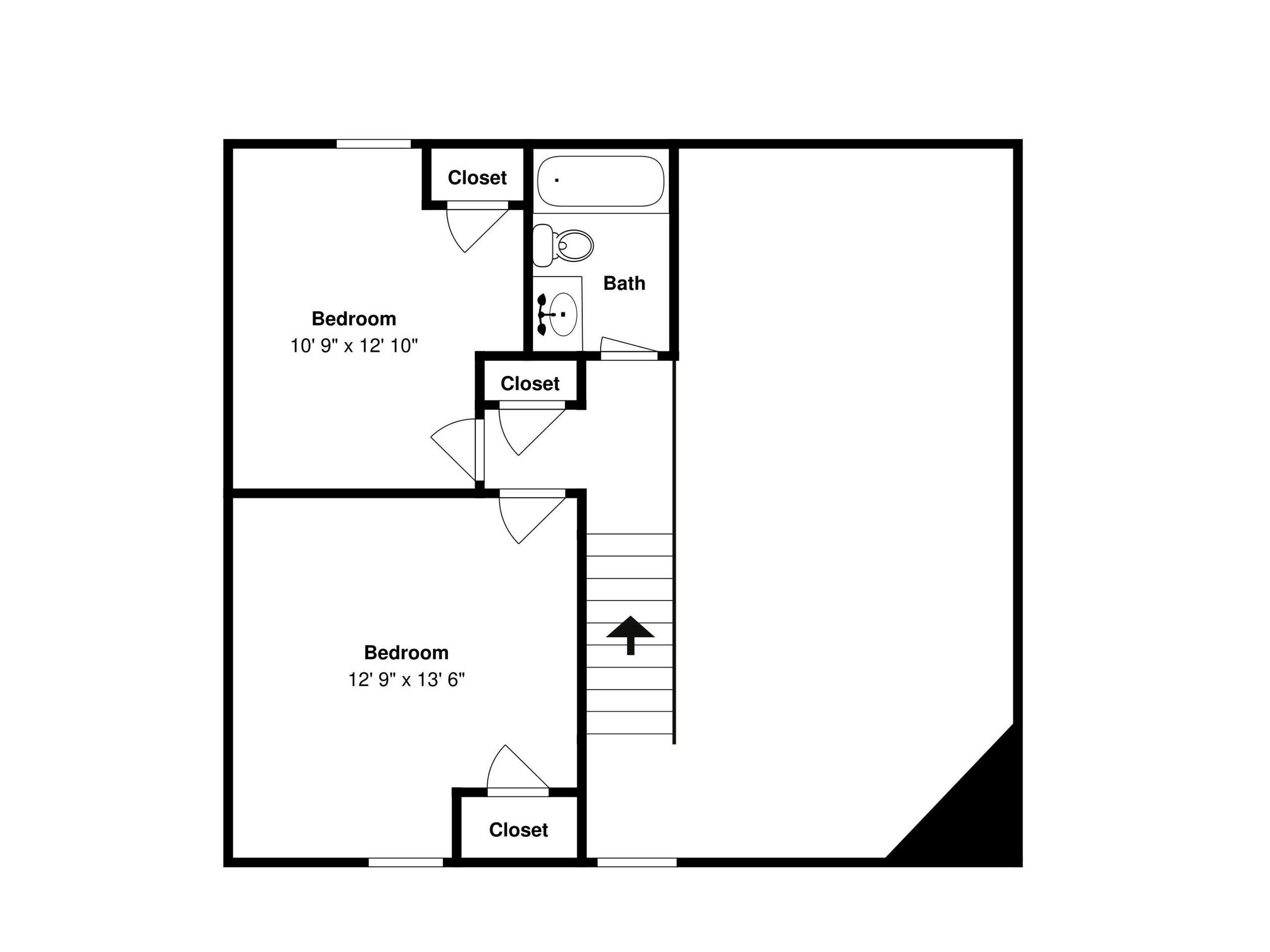 A floor plan with two bedrooms, each with a closet, a bathroom, and a closet in the hallway.
