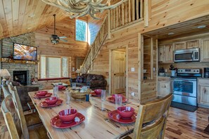 Studio (4 Bedrooms) | Property amenity