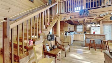 开间 (4 Bedrooms) | 住宿服务设施