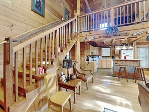 Studio (4 Bedrooms) | Property amenity - Gentle Bens Den by Jackson Mountain Homes (Gatlinburg)