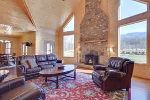 Studio (3 Bedrooms) | Property amenity