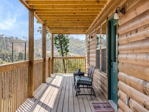 Studio (4 Bedrooms) | Property amenity - Emily's Hideaway by Jackson Mountain Rentals (Gatlinburg)
