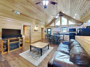 Studio (4 Bedrooms) | Property amenity - Emily's Hideaway by Jackson Mountain Rentals (Gatlinburg)