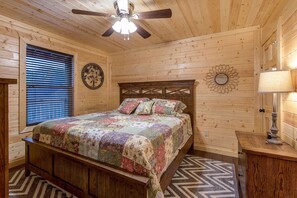 开间 (4 Bedrooms) | 住宿服务设施