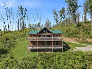 Studio (4 Bedrooms) | Property amenity - Emily's Hideaway by Jackson Mountain Rentals (Gatlinburg)