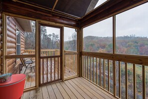 Studio (4 Bedrooms) | Property amenity - Emily's Hideaway by Jackson Mountain Rentals (Gatlinburg)