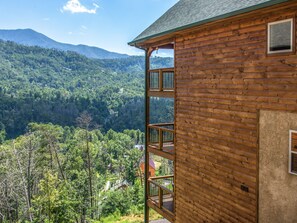 Exterior - All About The View by Jackson Mountain Homes (Gatlinburg)