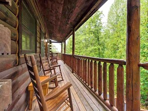 Studio (2 Bedrooms) | Property amenity - Makin Memories by Jackson Mountain Rentals (Sevierville)