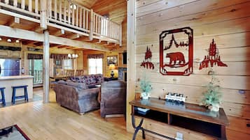 Studio (3 Bedrooms) | Property amenity