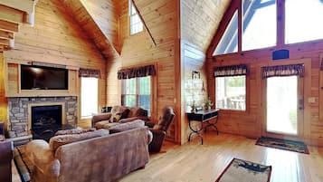 Studio (3 Bedrooms) | Property amenity