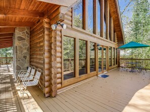 Studio (3 Bedrooms) | Property amenity - Amazing River Retreat by Jackson Mountain Rentals (Sevierville)