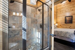 Studio (1 Bedroom) | Property amenity