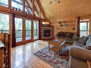 Studio (2 Bedrooms) | Property amenity