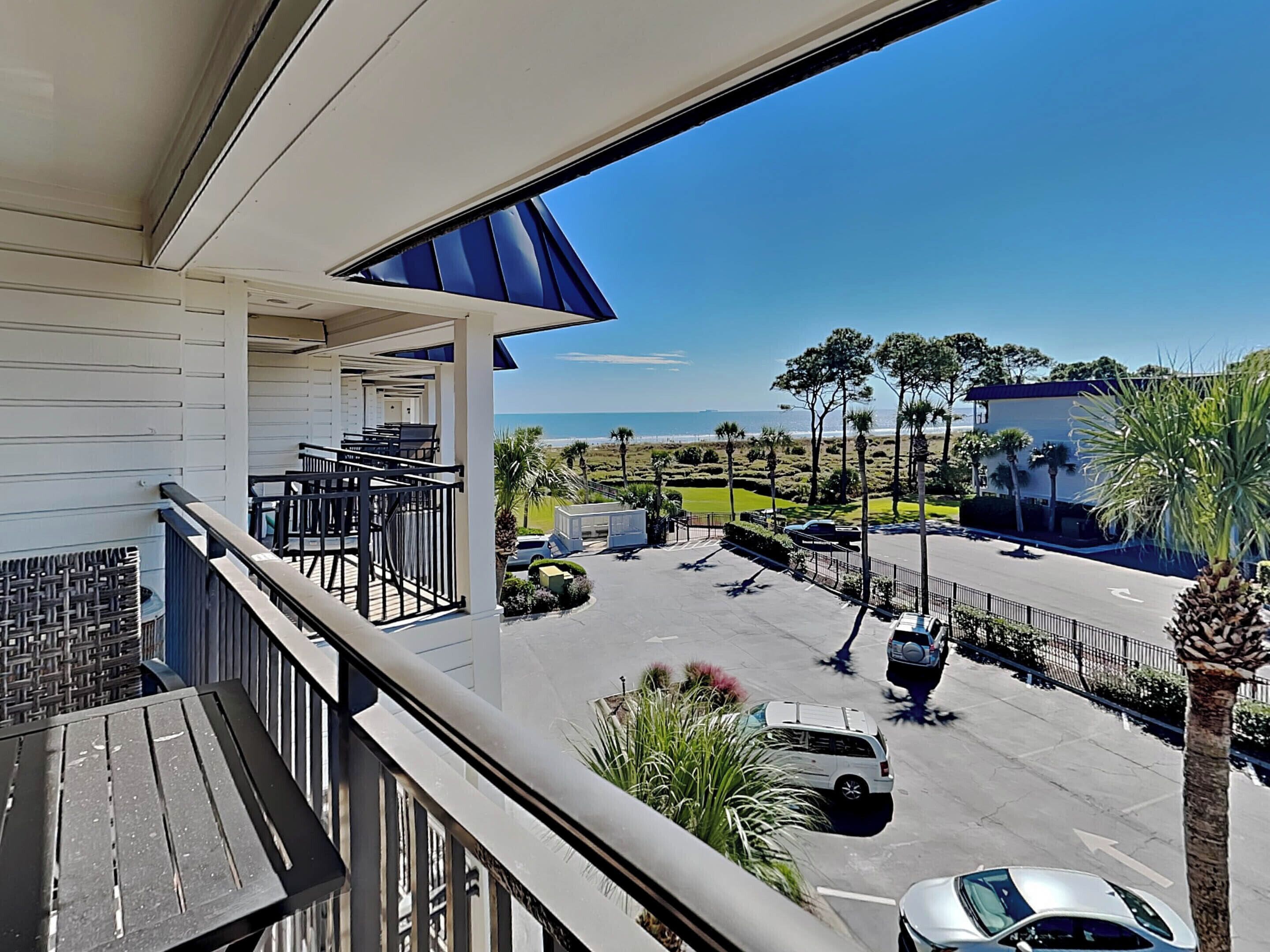 Condo (1 Bedroom) | Property amenity