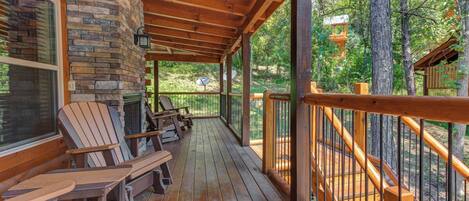 Studio (3 Bedrooms) | Property amenity