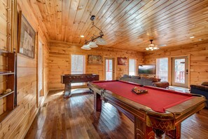 Studio (3 Bedrooms) | Property amenity - Take It Easy by Jackson Mountain Rentals (Pigeon Forge)
