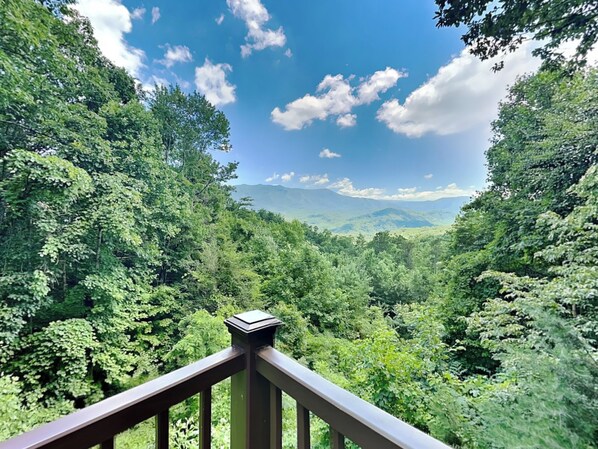 Studio (2 Bedrooms) | Property amenity - Smoky Mountain Dreams by Jackson Mountain Rentals (Gatlinburg)